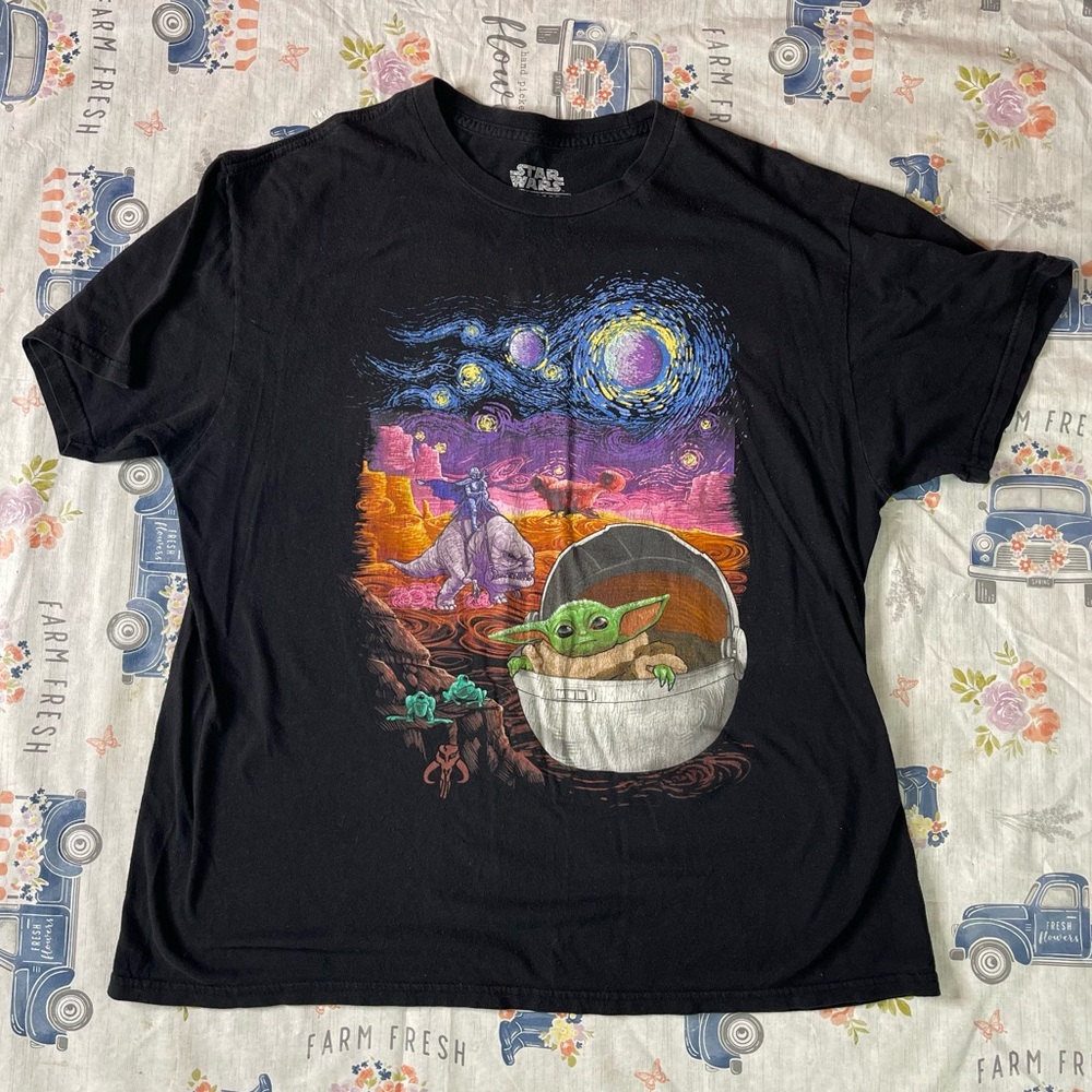 Star Wars The Mandalorian “Grogu Starry Night” Graphic Tee – Size Large (Black)